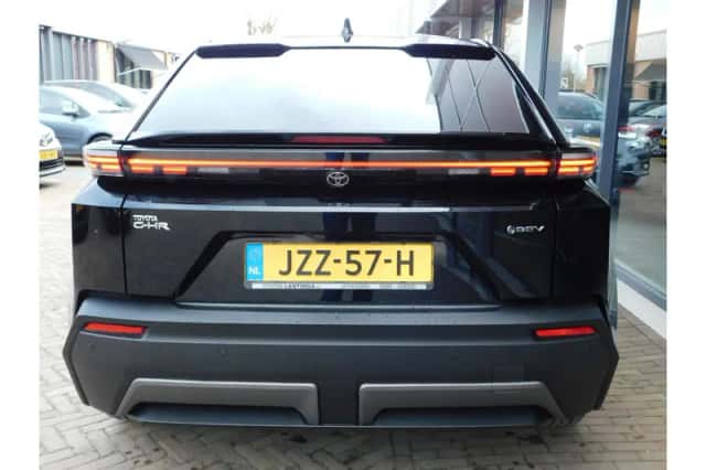 Toyota C-HR+ (2026) thumbnail 6