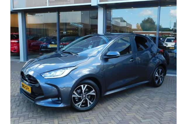 Toyota Yaris (2025) thumbnail 1