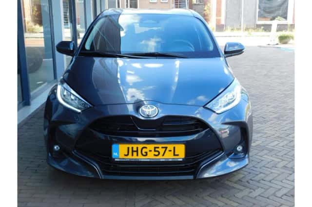 Toyota Yaris (2025) thumbnail 4