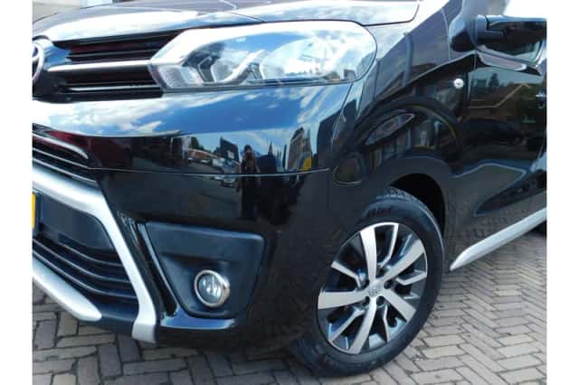 Toyota Proace (2018) thumbnail 2