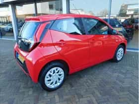 Toyota Aygo (2022) thumbnail 7