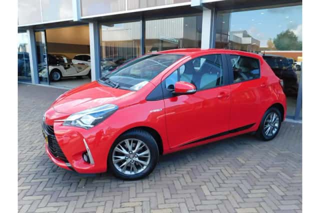 Toyota Yaris (2017) thumbnail 1