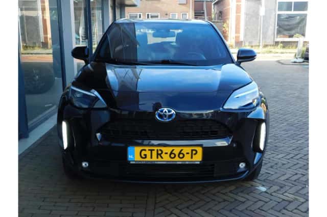 Toyota Yaris Cross (2023) thumbnail 3