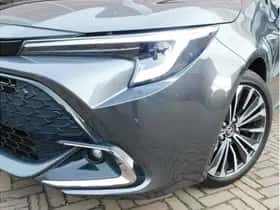 Toyota Corolla (2025) thumbnail 2