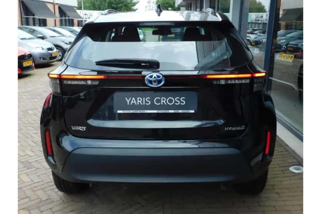 Toyota Yaris Cross (2024) thumbnail 5