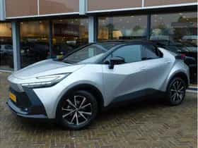 Toyota C-HR (2025) thumbnail 1