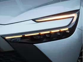 Toyota C-HR (2025) thumbnail 3