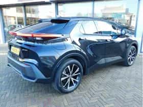 Toyota C-HR (2025) thumbnail 5