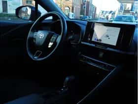 Toyota C-HR (2025) thumbnail 10