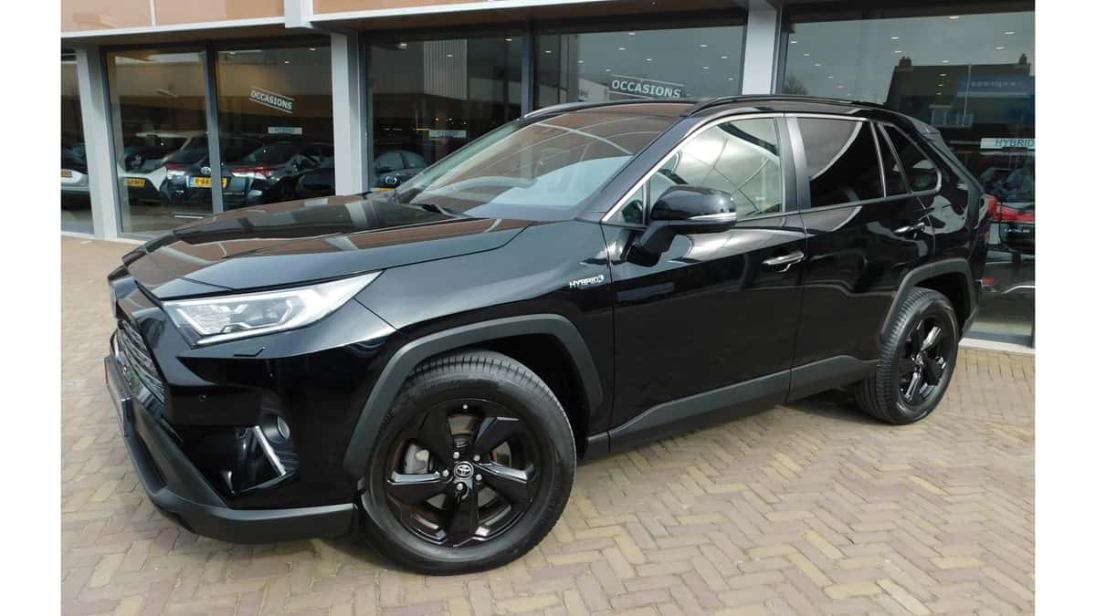 Toyota RAV4 (2020) — foto 1