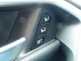 Toyota RAV4 (2020) thumbnail 24