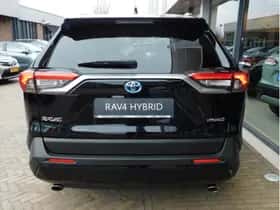 Toyota RAV4 (2020) thumbnail 6