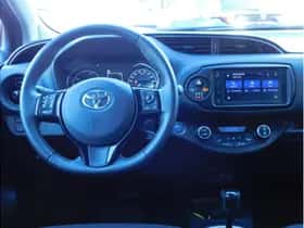Toyota Yaris (2019) thumbnail 12