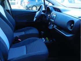 Toyota Yaris (2019) thumbnail 13