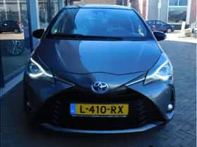 Toyota Yaris (2019) thumbnail 3