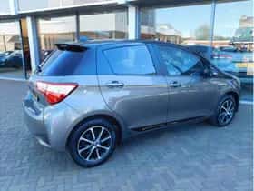 Toyota Yaris (2019) thumbnail 5