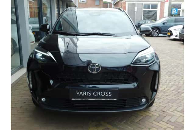 Toyota Yaris Cross (2024) thumbnail 2