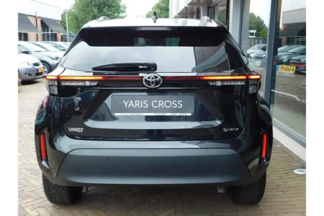 Toyota Yaris Cross (2024) thumbnail 5