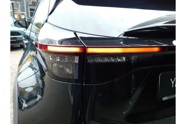 Toyota Yaris Cross (2024) thumbnail 6