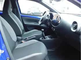 Toyota Aygo X (2024) thumbnail 10
