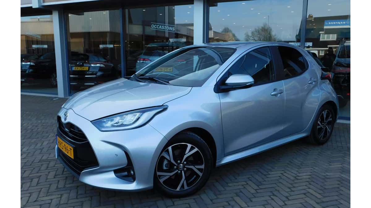 Toyota Yaris (2025) — foto 1