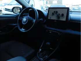 Toyota Yaris (2025) thumbnail 11