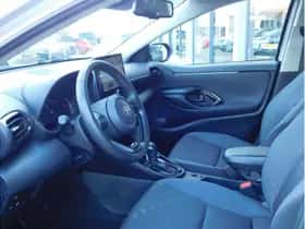 Toyota Yaris (2025) thumbnail 12