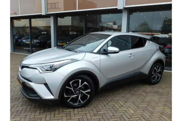 Toyota C-HR (2019) thumbnail 1