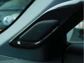 Toyota C-HR (2019) thumbnail 27