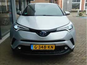 Toyota C-HR (2019) thumbnail 4