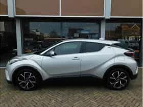 Toyota C-HR (2019) thumbnail 5