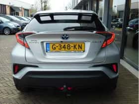 Toyota C-HR (2019) thumbnail 6