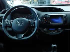 Toyota Yaris (2017) thumbnail 16