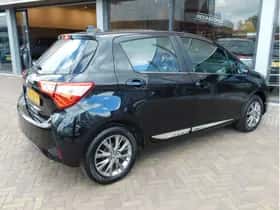 Toyota Yaris (2017) thumbnail 6
