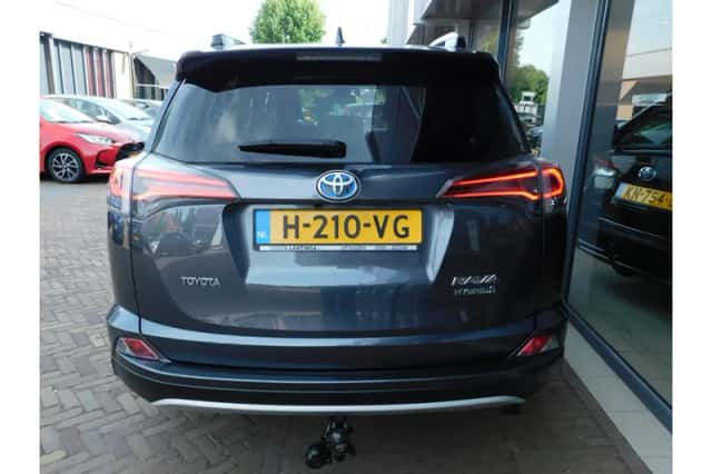 Toyota RAV4 (2019) thumbnail 5