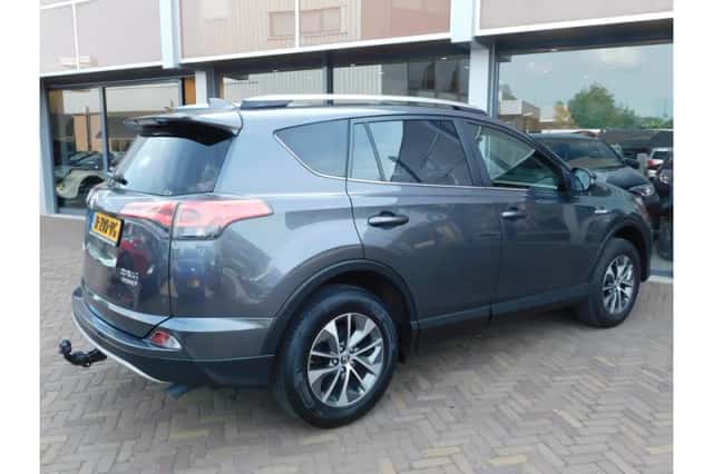 Toyota RAV4 (2019) thumbnail 6