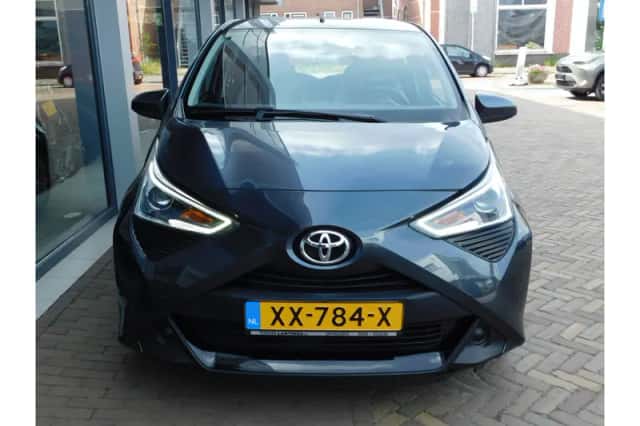Toyota Aygo (2019) thumbnail 3