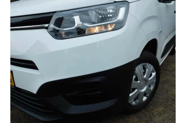 Toyota Proace (2021) thumbnail 2