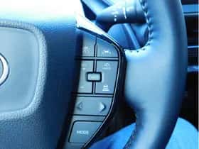 Toyota Prius (2023) thumbnail 15