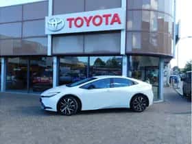 Toyota Prius (2023) thumbnail 3
