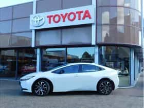 Toyota Prius (2023) thumbnail 4