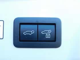 Toyota Prius (2023) thumbnail 32