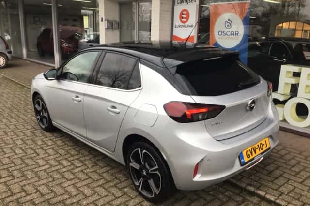 Opel Corsa (2023) thumbnail 3