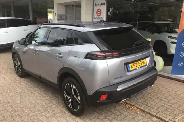 Peugeot 2008 (2025) thumbnail 3