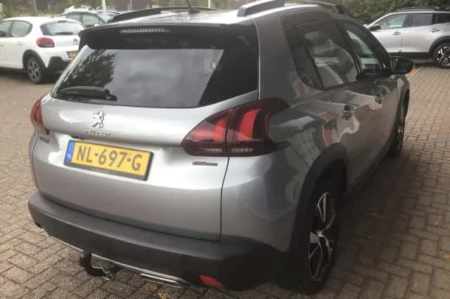 Peugeot 2008 (2017) thumbnail 4