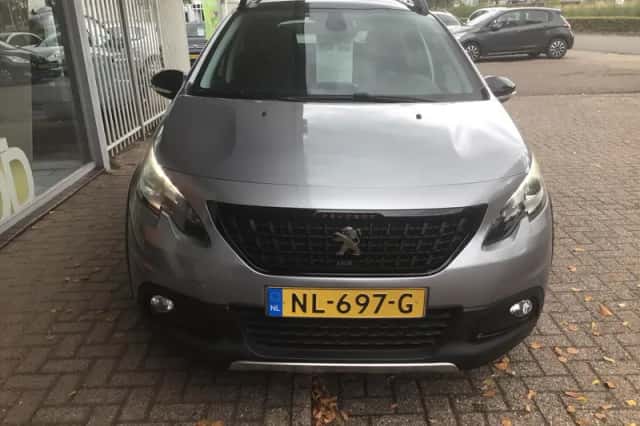 Peugeot 2008 (2017) thumbnail 6