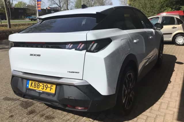 Peugeot 3008 (2025) thumbnail 6