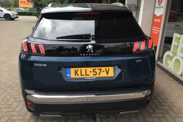 Peugeot 3008 (2024) thumbnail 4