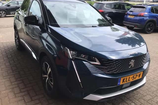 Peugeot 3008 (2024) thumbnail 6