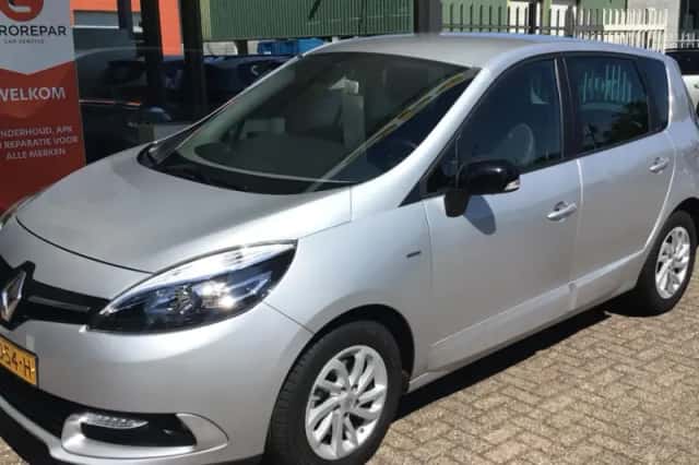 Renault Scénic (2015) thumbnail 1